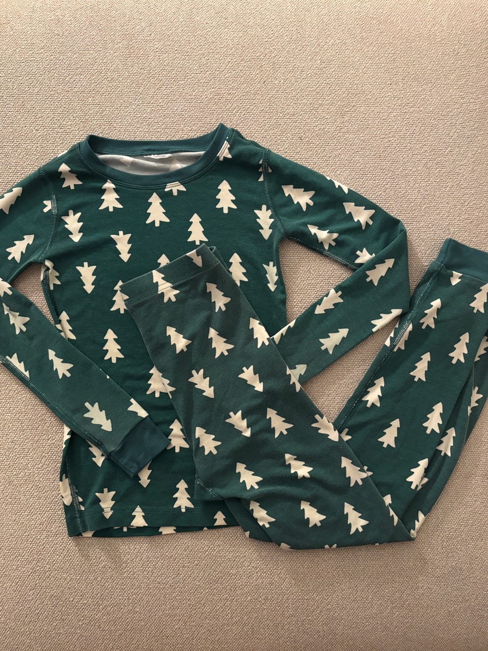 Hanna Andersson HannaSoft Modal Christmas Tree Pajamas Size 8